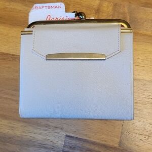 Vintage Parisienne White Ivory Wallet Sleek Minimalist Design